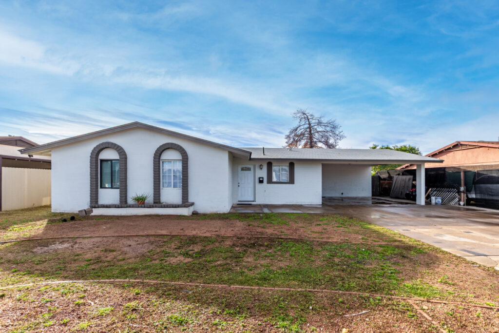 5955 W Mitchell Drive 5955 W Mitchell Drive